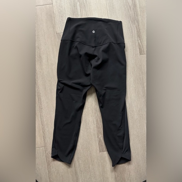 Lululemon Nulu and Mesh Mid-Rise Yoga Crop 23". Size 8. black - Picture 5 of 10